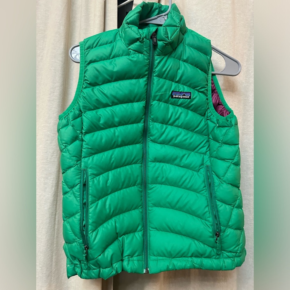 Small Patagonia puffer vest
